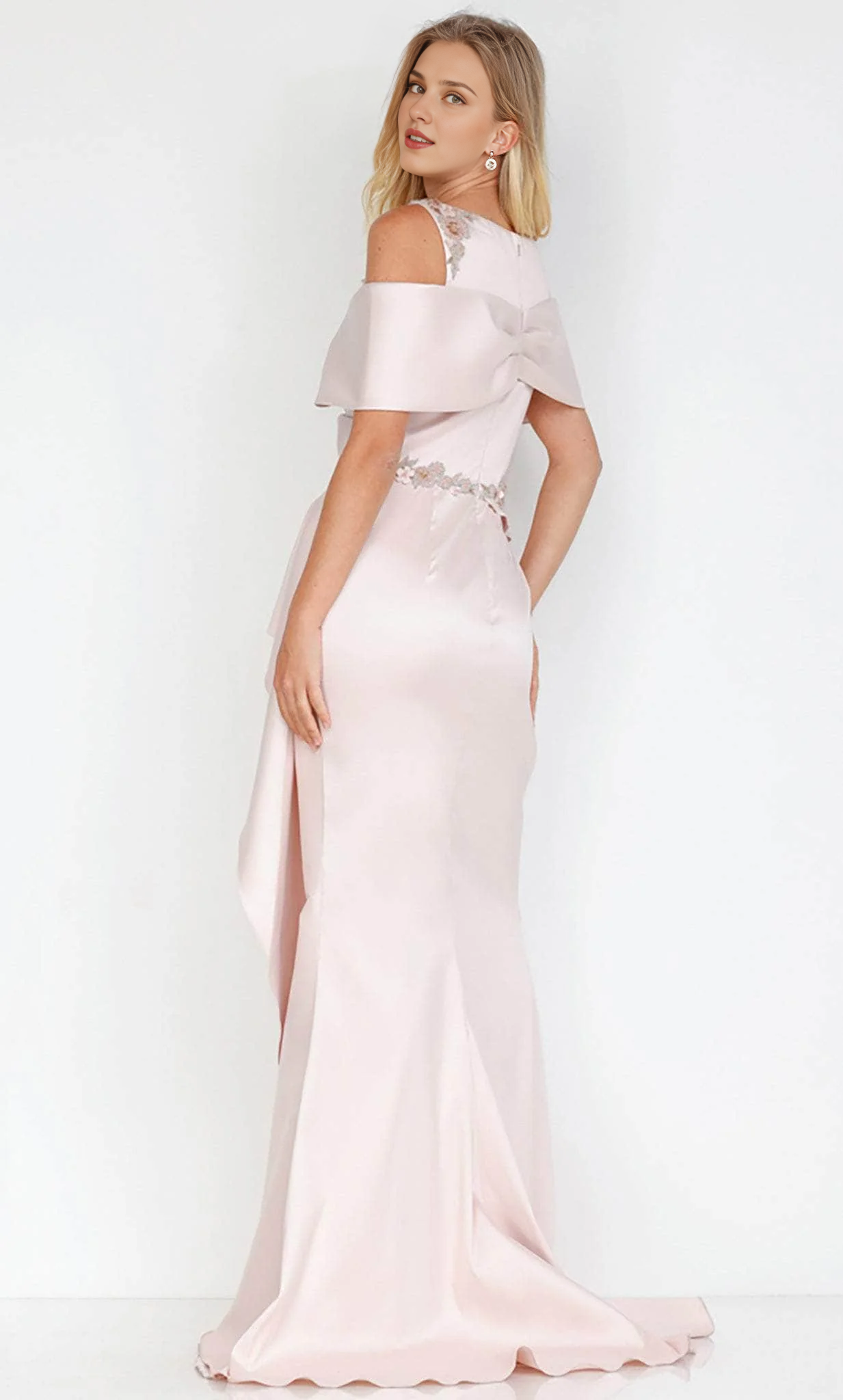 Formal Women's Dresses Handmade Sleeveless Cold Shoulder Round Neck Long Gown With Slit Formal Dresses Prom Dresses Stores